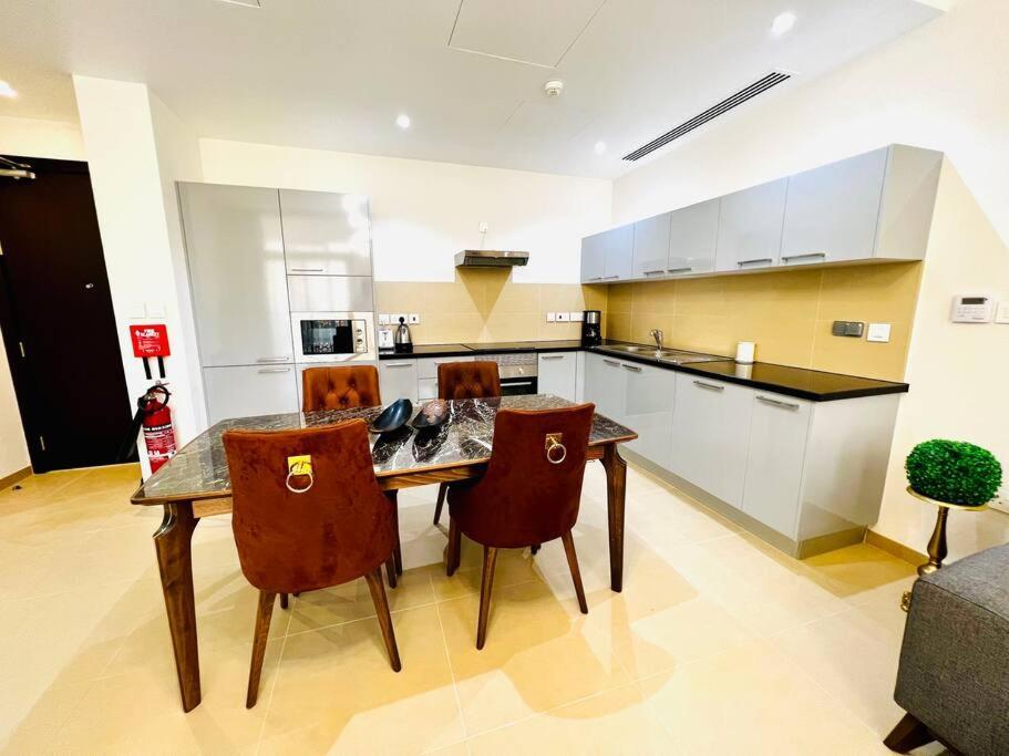 One Bedroom Apartment Muscatbay Екстериор снимка